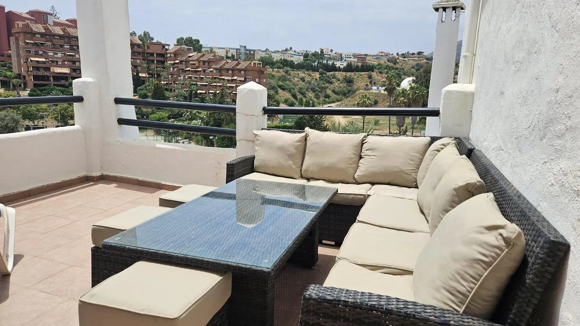 Lovely Two Bedroom Pueblo Evita Benalmadena Apartment