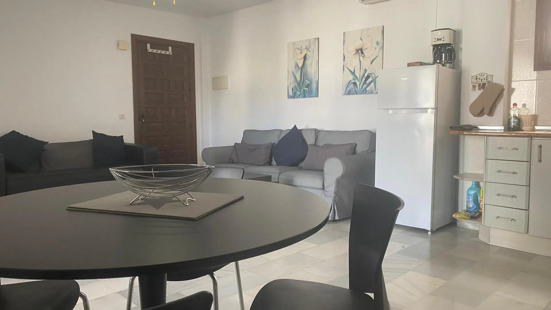 Apartment Lovely Two Bedroom Pueblo Evita Benalmadena Spain