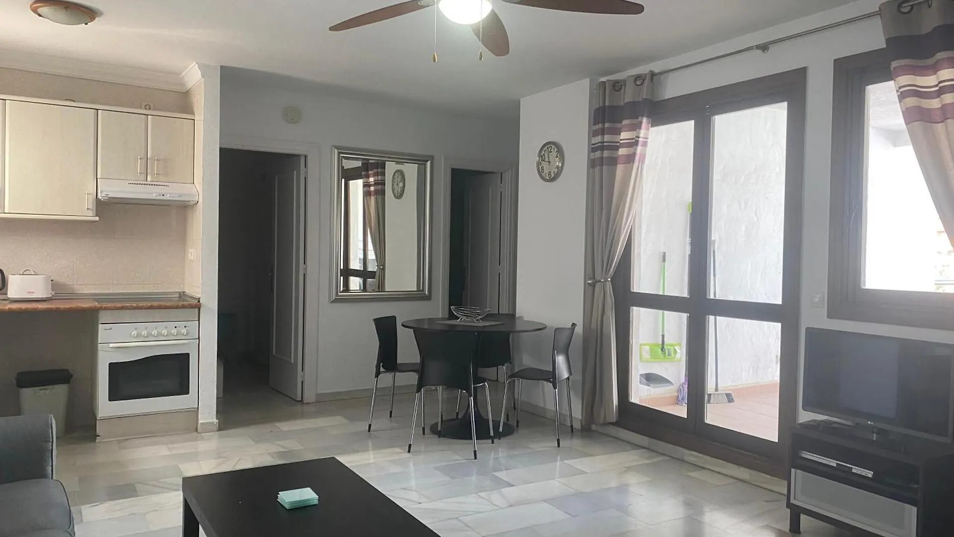 Lovely Two Bedroom Pueblo Evita Benalmadena